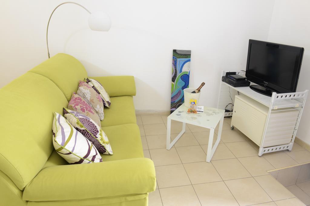 B&B Affittacamere Del Teatro Brindisi Ngoại thất bức ảnh