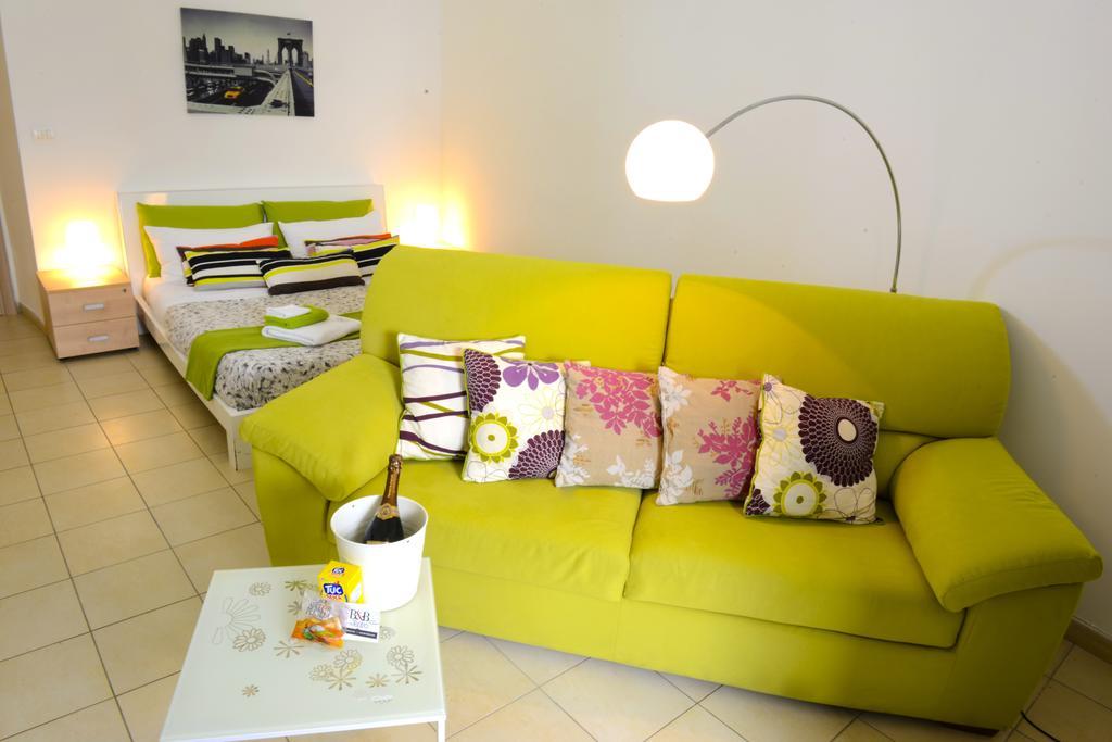 B&B Affittacamere Del Teatro Brindisi Ngoại thất bức ảnh