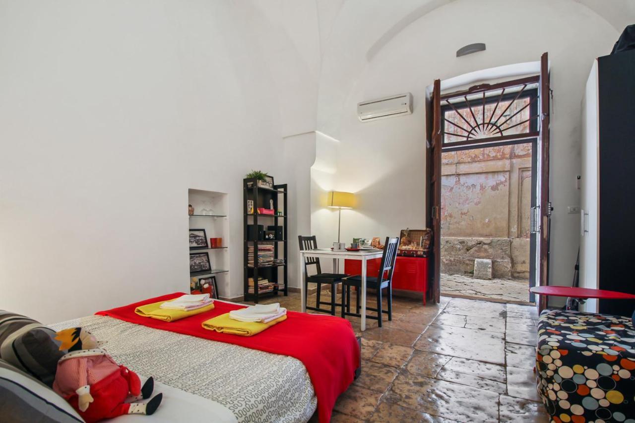 B&B Affittacamere Del Teatro Brindisi Ngoại thất bức ảnh