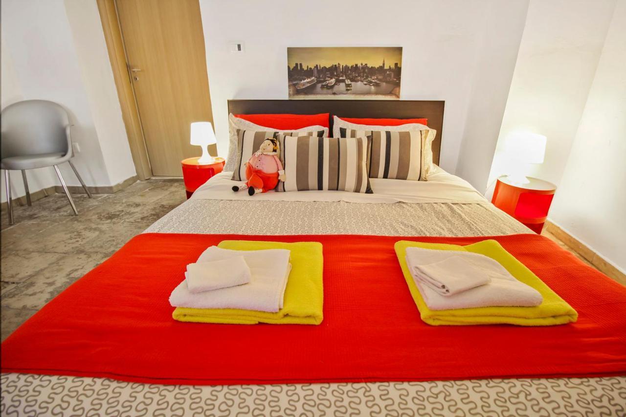 B&B Affittacamere Del Teatro Brindisi Ngoại thất bức ảnh