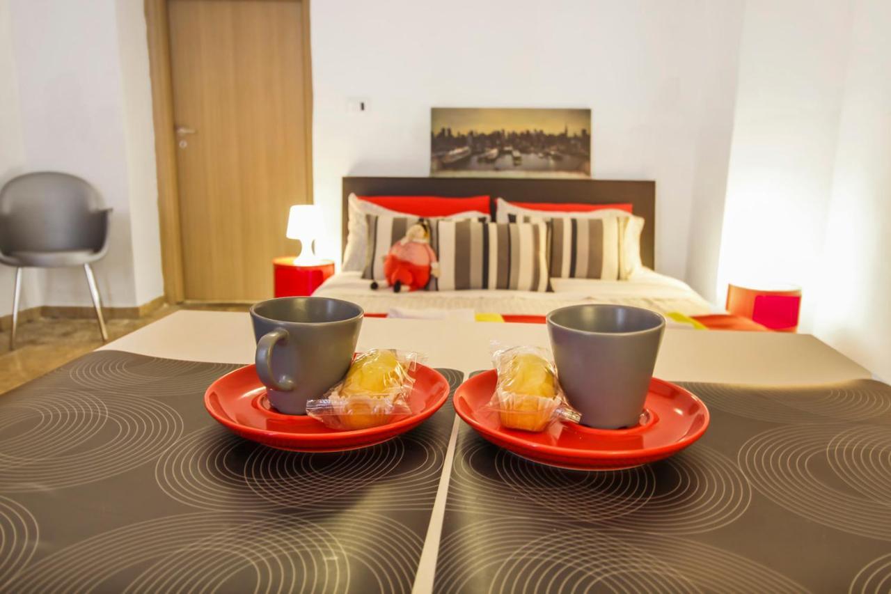 B&B Affittacamere Del Teatro Brindisi Ngoại thất bức ảnh