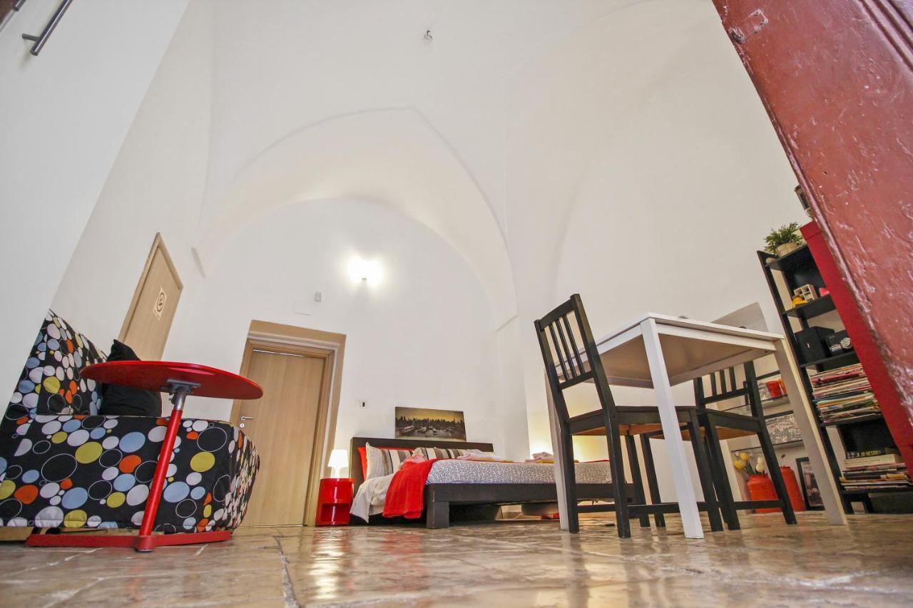 B&B Affittacamere Del Teatro Brindisi Ngoại thất bức ảnh